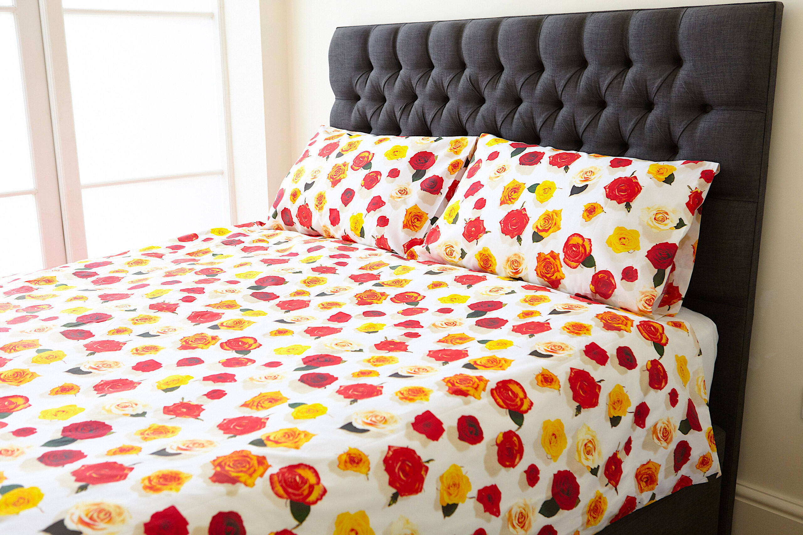 ‘Summer Roses’ – White Duvet