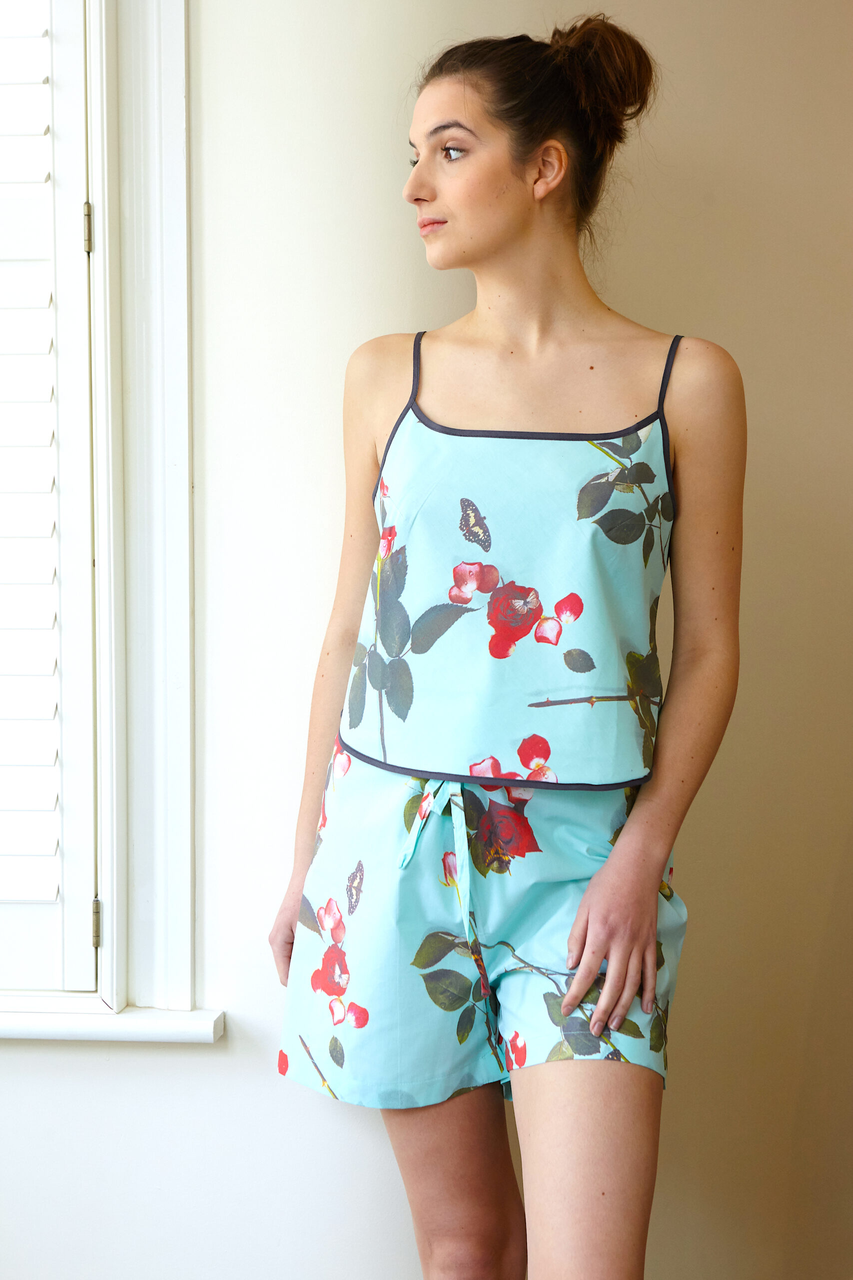 ‘Bed Of Roses’ – Turquoise Camisole & Shorts