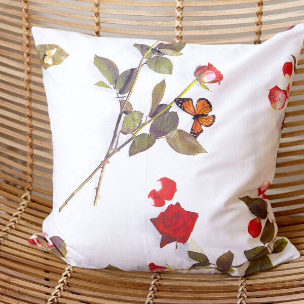‘Bed Of Roses’ – White Cushion