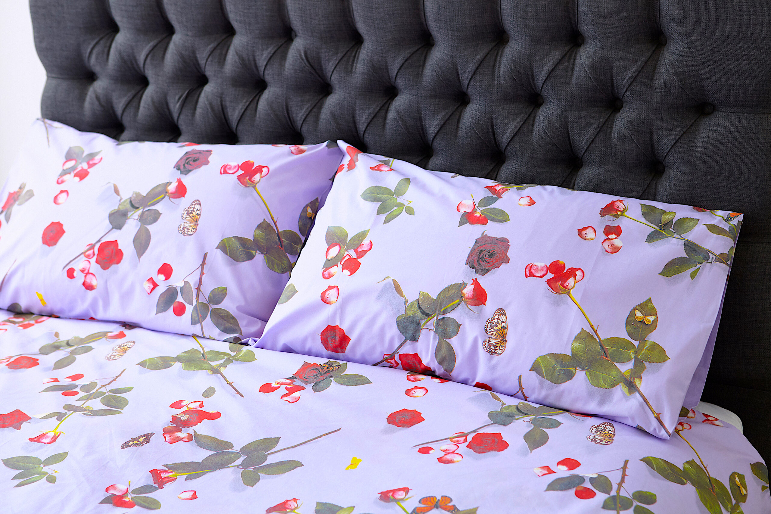 ‘Bed Of Roses’ – Lilac Pillowcase