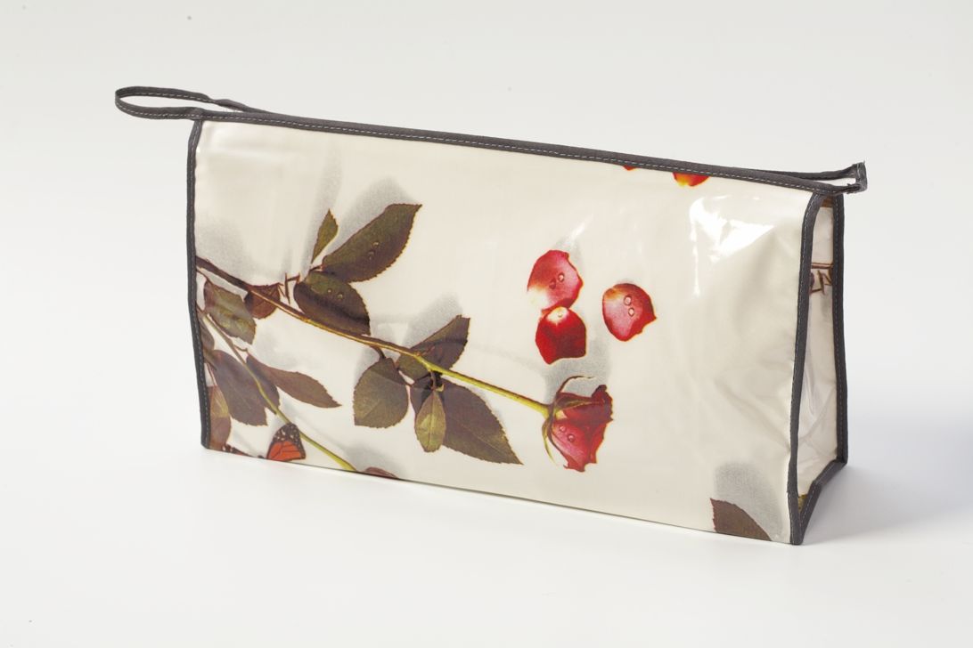 ‘Bed Of Roses’ – White Washbag