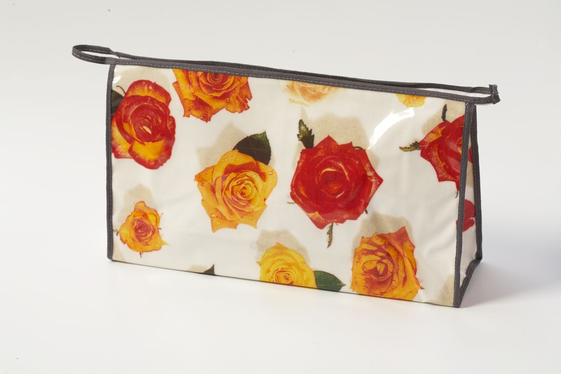‘Summer Roses’ – Washbag
